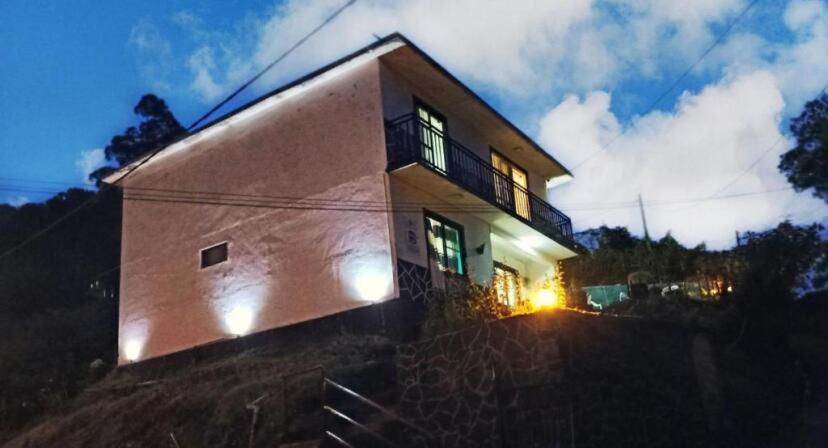 Elevate 360 Holiday Bungalow Hotel Nuwara Eliya Bagian luar foto